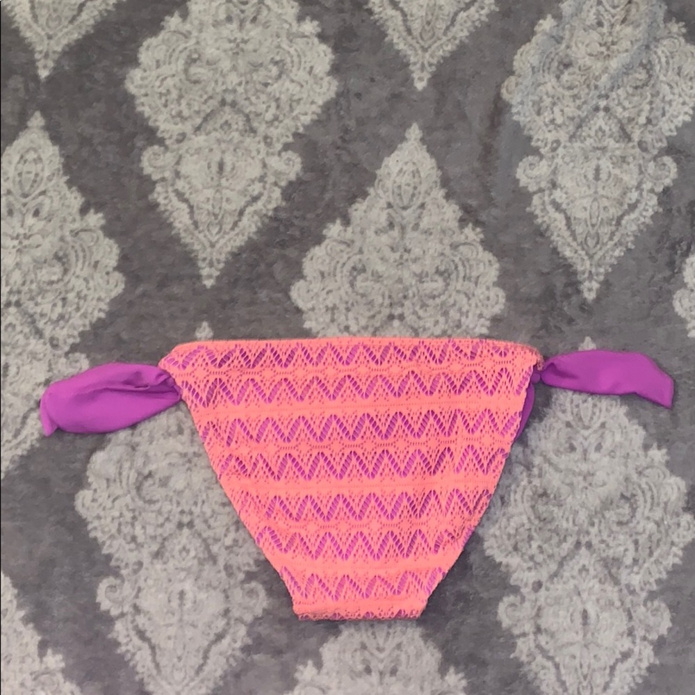 Bikini Bottom 🍍 - Picture 4 of 5